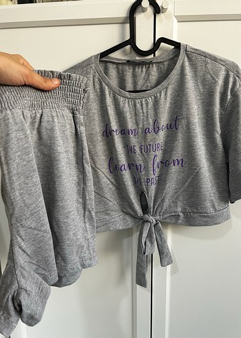 Gri Mini Tişört ve Şort Takımı - Görsel 4