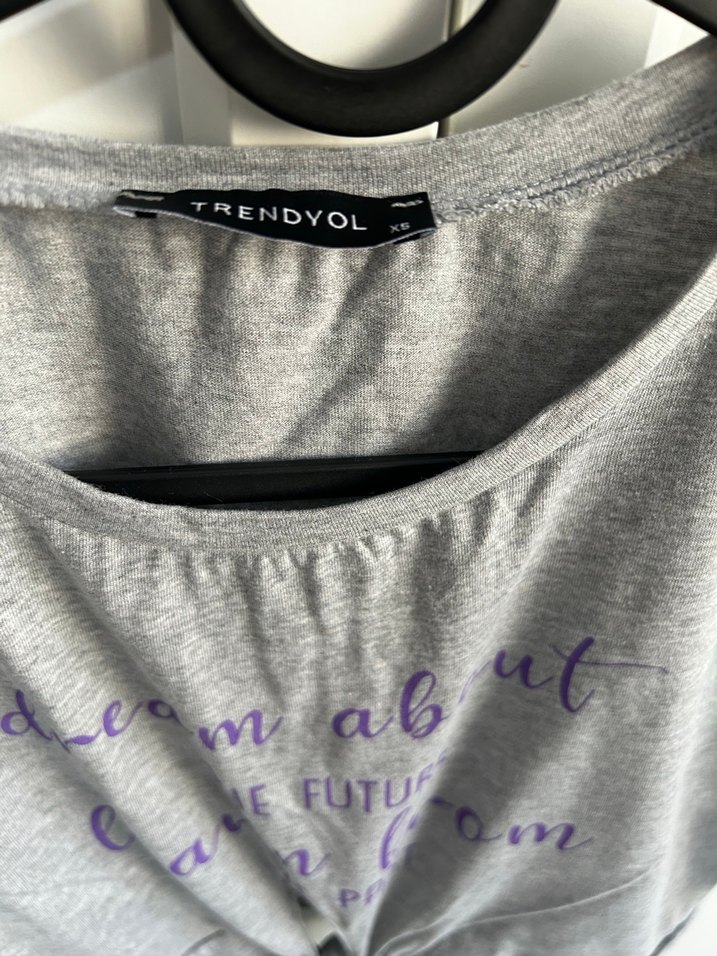 Gri Mini Tişört ve Şort Takımı - Görsel 3