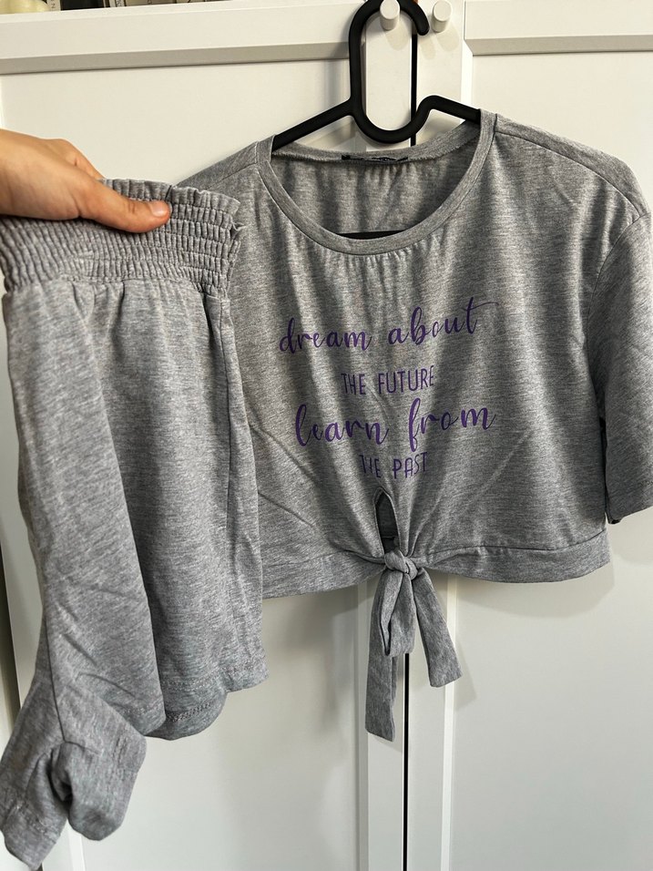 Gri Mini Tişört ve Şort Takımı - Görsel 4