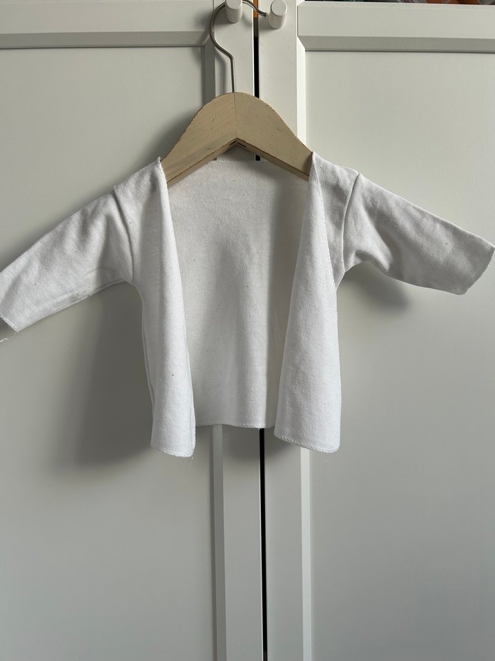 Bebek Erkek Beyaz Uzun Kollu Hastane Kıyafeti - Görsel 2