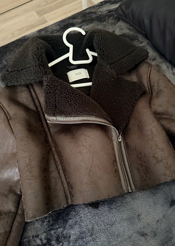 Kürk Detaylı Kısa Süet Kadın Ceket - Görsel 2