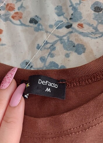 m Beden defacto uzun kollu crop