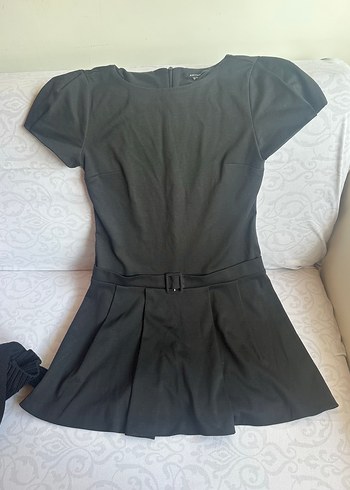 38 Beden Kısa Kollu Siyah Kemerli Mini elbise