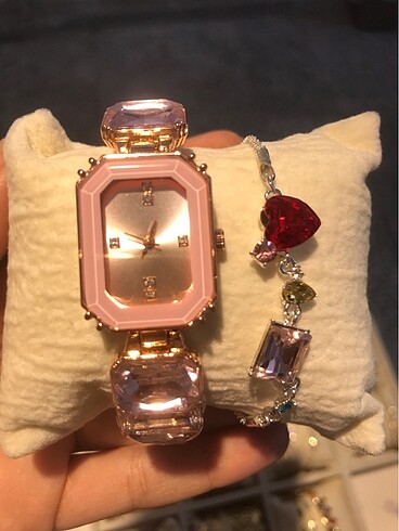 swarovski Swarovski pembe taşlı saat kombini