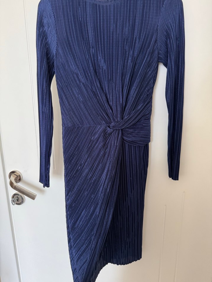 Lacivert Pilili Uzun Kollu Kadın Elbise - Görsel 4