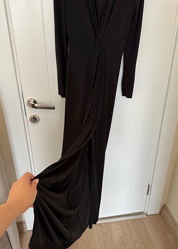 Siyah Kruvaze Yakalı Uzun Kollu Uzun Elbise - Görsel 4