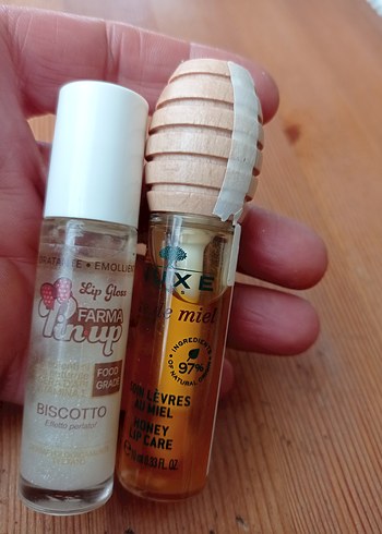 NUXE Bal Özlü Dudak Bakımı Parlatıcısı - Görsel 3