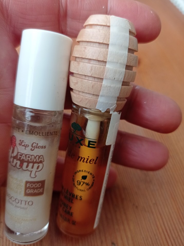 NUXE  Bal Özlü Dudak Bakımı Parlatıcısı - Görsel 2