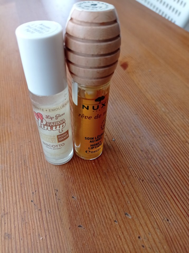 NUXE  Bal Özlü Dudak Bakımı Parlatıcısı - Görsel 4