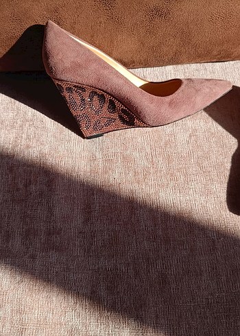 Kemal Tanca pudra rengi  Süet Dolgu Topuklu taş desenli - Görsel 2