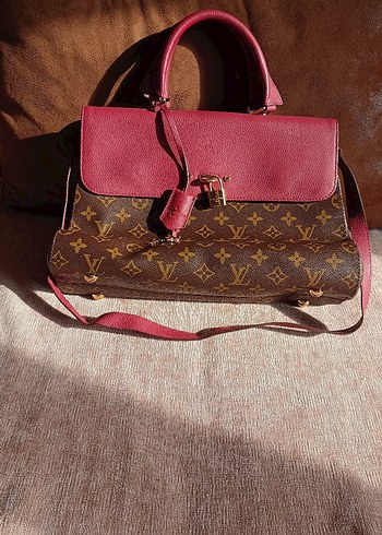 Louise Vuıtton Bordo Deri Tokalı Kadın El Çantası - Görsel 4