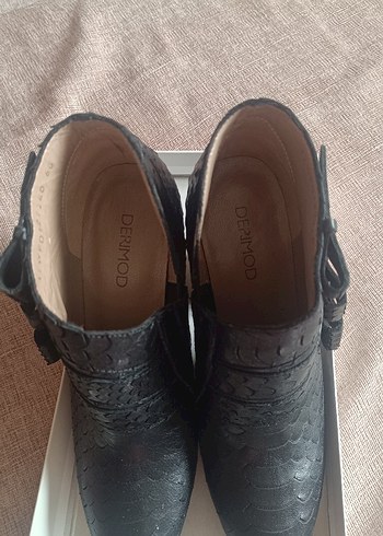 Siyah Yılan Desenli Kadın Topuklu Bot Gerçek Deri - Görsel 3