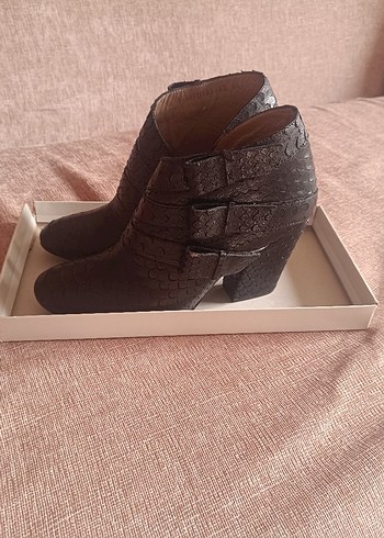 Siyah Yılan Desenli Kadın Topuklu Bot Gerçek Deri - Görsel 2