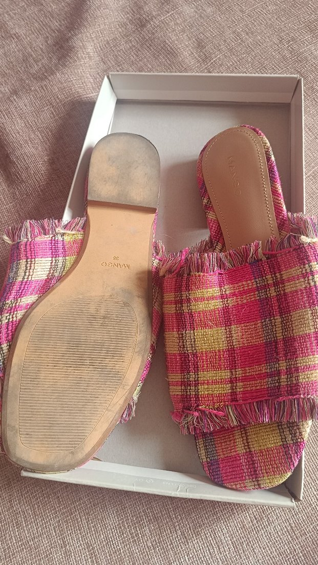 Renkli Pileli Blok Topuklu Kadın Terlik - Görsel 3