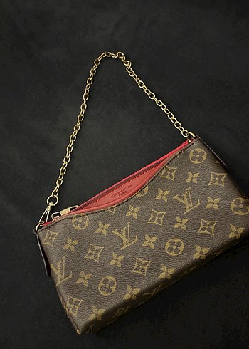 Zincir Detaylı Kahverengi Deri Kadın Çanta - Görsel 2