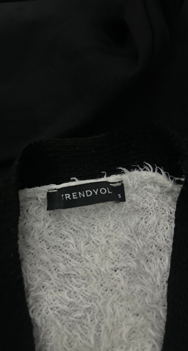 Peluş Detaylı beyaz Kadın Hırka - Görsel 4