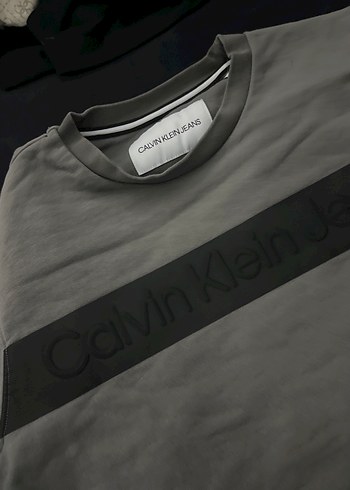 Calvin Klein Gri Kısa Kollu Sweatshirt - Görsel 2
