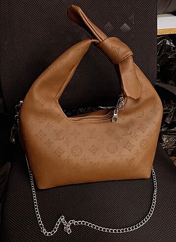 Louis Vuitton Lv model çanta