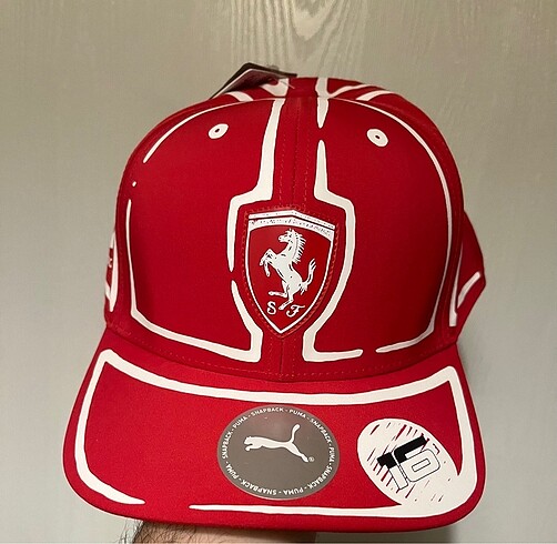 Charles Leclerc Ferrari F1 VEGAS Sapka