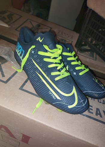 kronpon Erkek Futbol Ayakkabısı 42 numara - Görsel 3