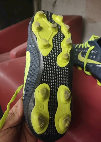 kronpon Erkek Futbol Ayakkabısı 42 numara - Görsel 9