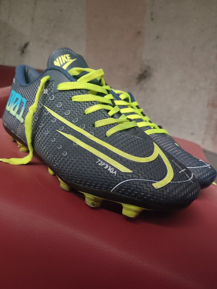 kronpon Erkek Futbol Ayakkabısı 42 numara - Görsel 5