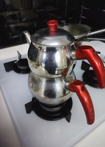 Kırmızı Saplı Çelik Çaydanlık detay açıklamada - Görsel 2