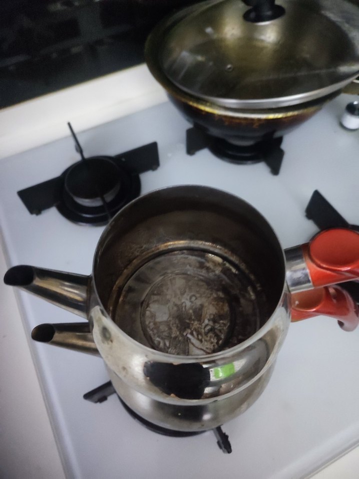 Kırmızı Saplı Çelik Çaydanlık detay açıklamada - Görsel 3