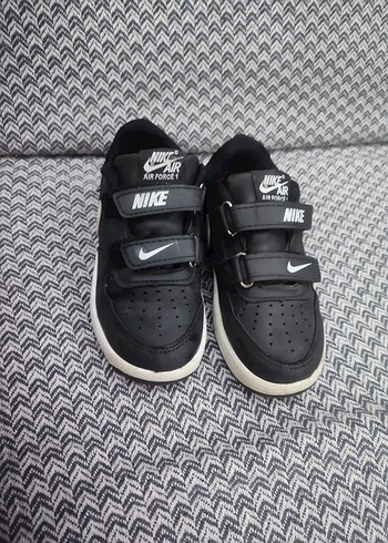 Erkek Çocuk Siyah Cırtlı Nike Spor Ayakkabısı 29 numara - Görsel 3