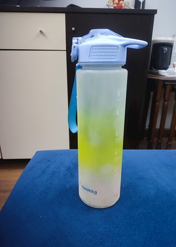 Mavi Kapaklı Renkli Su Şişesi pipetli - Görsel 4