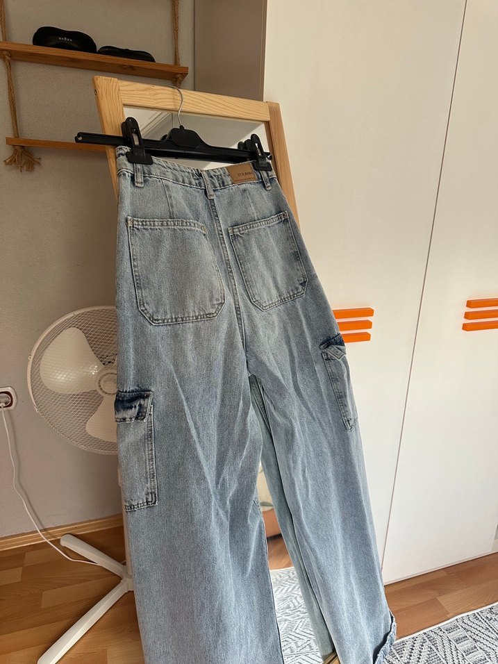 Kadın Mavi Bol Kesim Kemerli Midi Kot Pantolon - Görsel 4