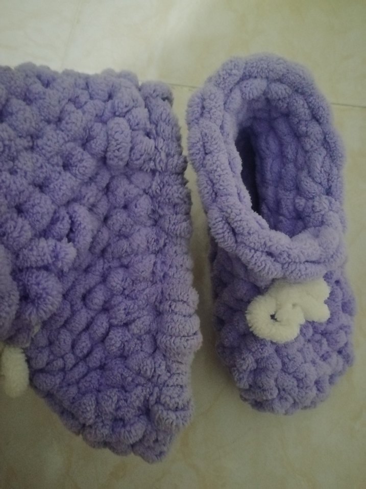 Mor Nakışlı Örgü Kız Ev Terliği - Görsel 5