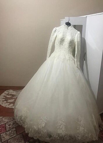 Aysira marka tesettürlü gelinlik - Görsel 4