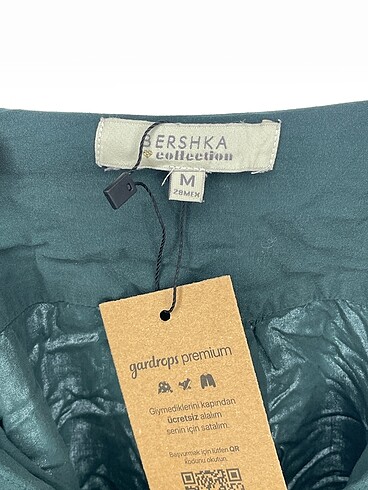 m Beden yeşil Renk Bershka Gömlek %70 İndirimli.