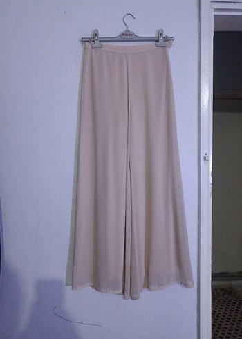 38 Beden ten rengi Renk geniş pantalon çok şık