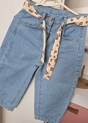 Kemerli Kadın Mini Denim Şort