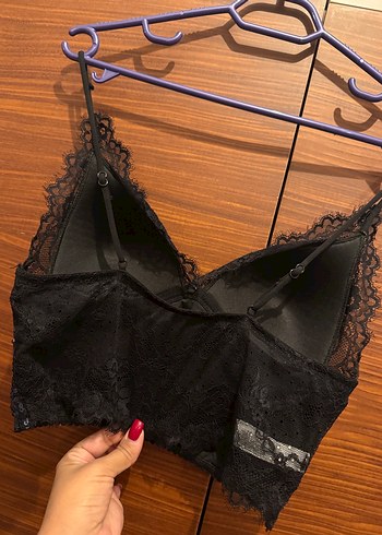 Penti Dantel Detaylı Siyah V Yaka Strappy Bustiyer