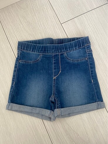 H&M yumuşak kot şort