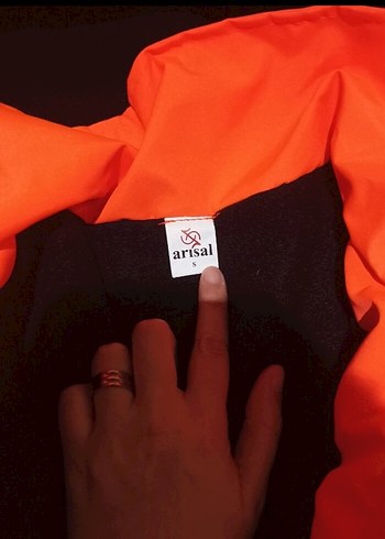 Turuncu Düğmeli Sokak Stili Erkek Mont - Görsel 2