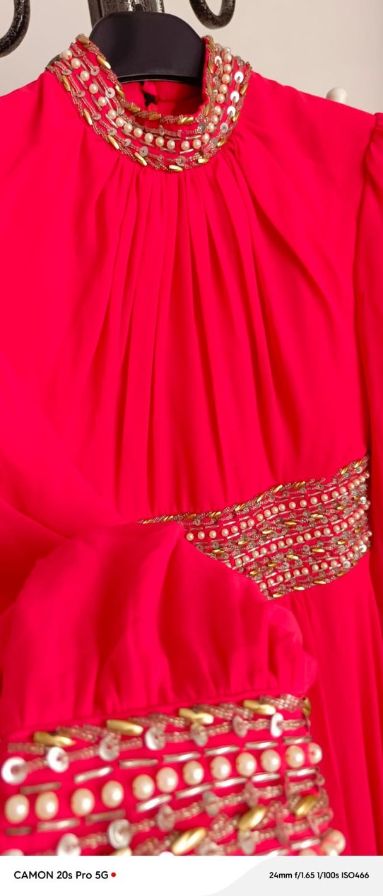 Pembe Uzun Kollu İşlemeli Kadın Abiye Elbise - Görsel 4