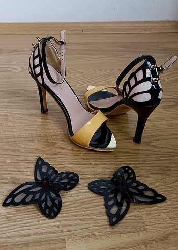 Sarı Parlak Kelebek Detaylı Stiletto - Görsel 6