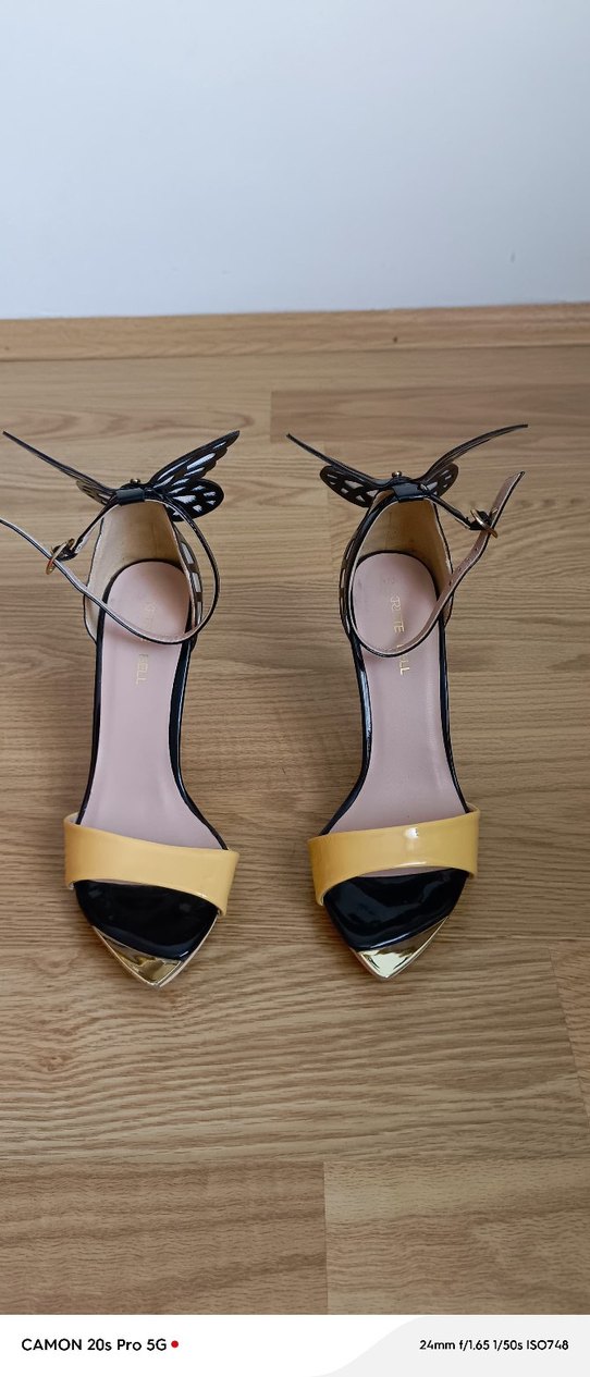 Sarı Parlak Kelebek Detaylı Stiletto - Görsel 2