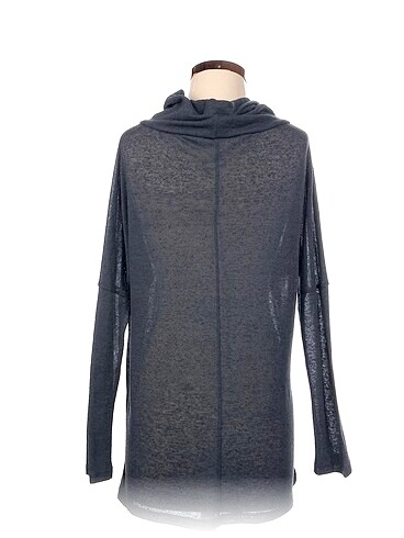 l Beden Batik Bluz %70 İndirimli.