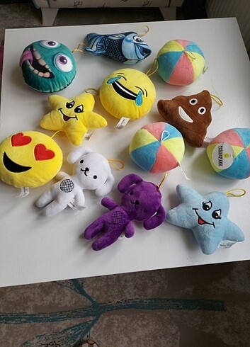 Diğer Emoji pelus oyuncak
