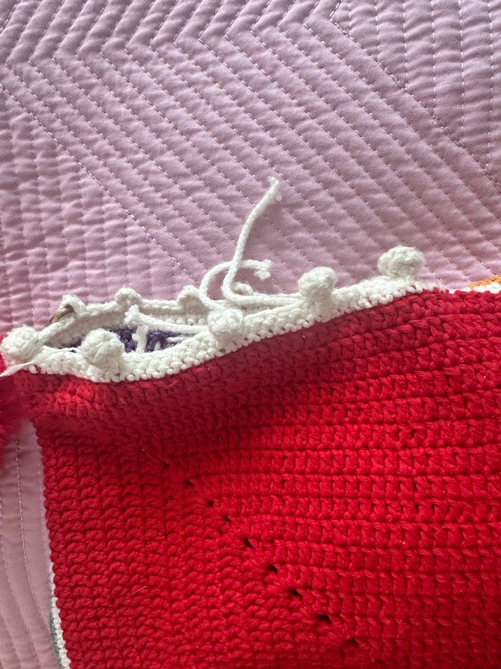 KEDİ FİGÜRLÜ EL ÖRGÜSÜ TIĞ İŞİ YASTIK KILIFI - Görsel 5