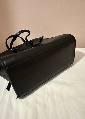 Siyah Minimalist Kadın Deri Çanta - Görsel 4