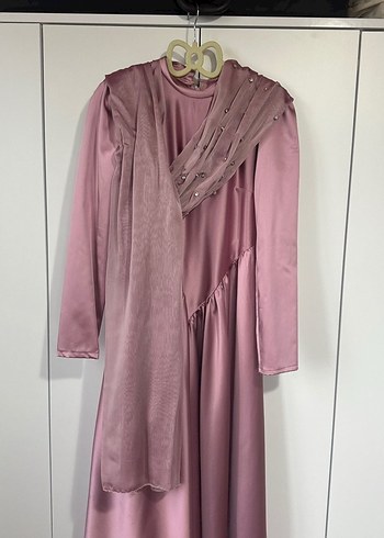 Uzun Drapeli İşlemeli Kadın Abiye Elbise Tesettür Mezuniyet - Görsel 3