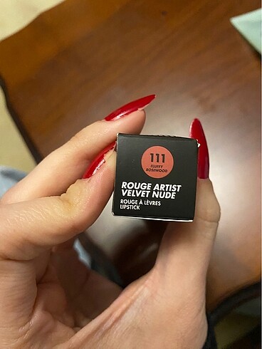  Beden Make up for ever dudak kalemi