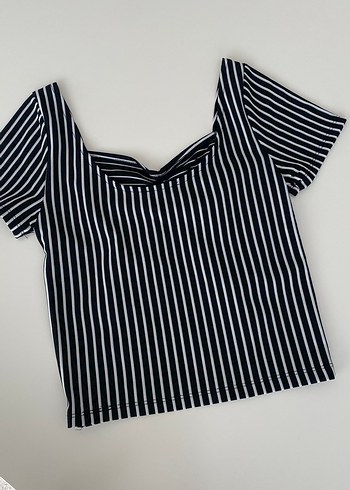 Kadın Siyah Çizgili Kısa Kollu Crop Top - Görsel 2