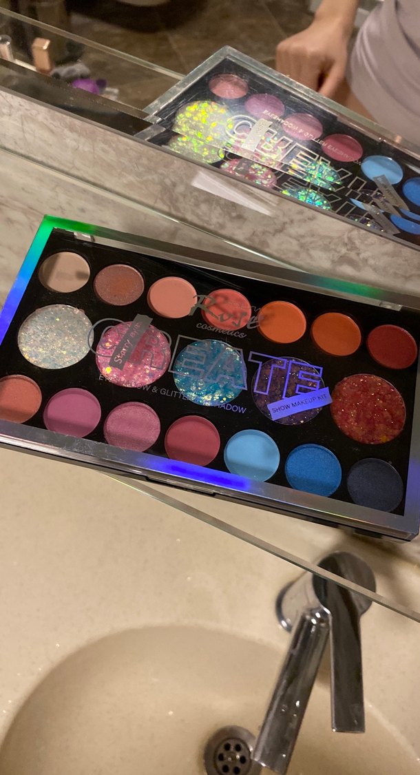 Roesia Çok Renkli Göz Farı Paleti - Görsel 2